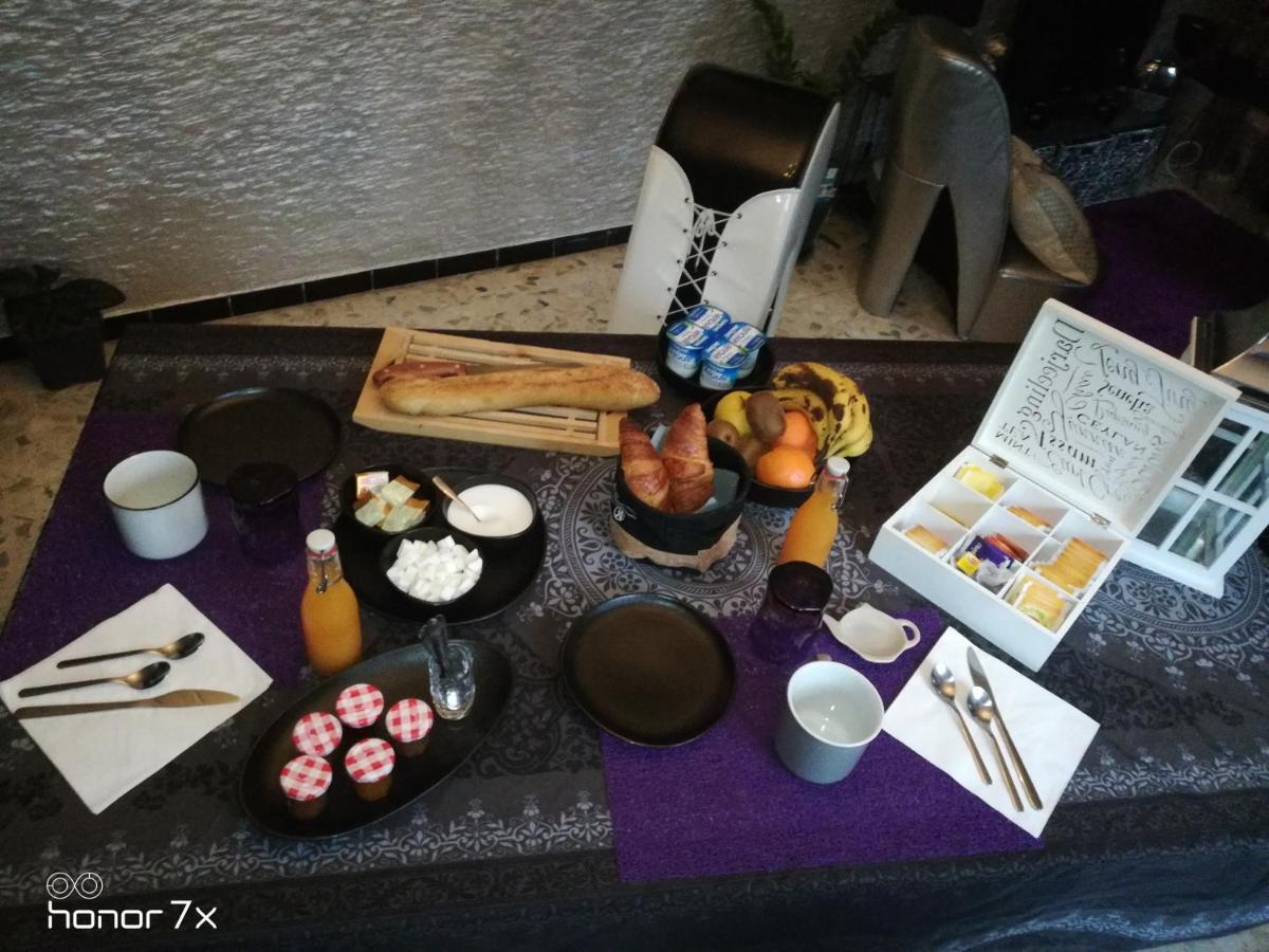 Chez Chris Et Greg Apartment Uchaud Екстериор снимка
